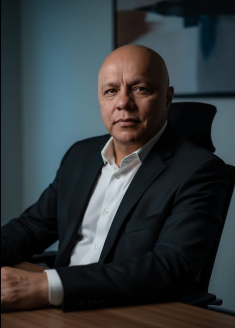 Oscar Alfonso Ávila, Vicepresidente del IIDO.